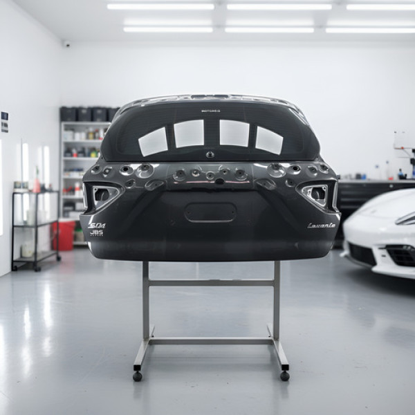 Tampa Traseira Maserati Levante 2016 A 2023 Cinza Chumbo