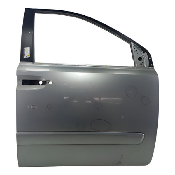 Porta Dianteira Direita Kia Carnival 2006 A 2014 Dianteira Direita