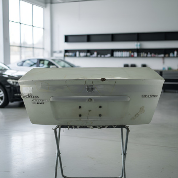 Tampa Traseira Chevrolet Astra Sedan 1998 A 2001