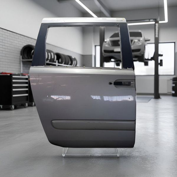 Porta Traseira Direita Kia Carnival 2006 A 2014 Direita Traseira