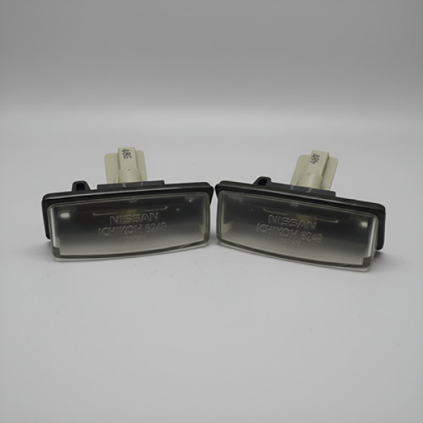 Luz Placa Traseira Nissan Sentra 2013 A 2016